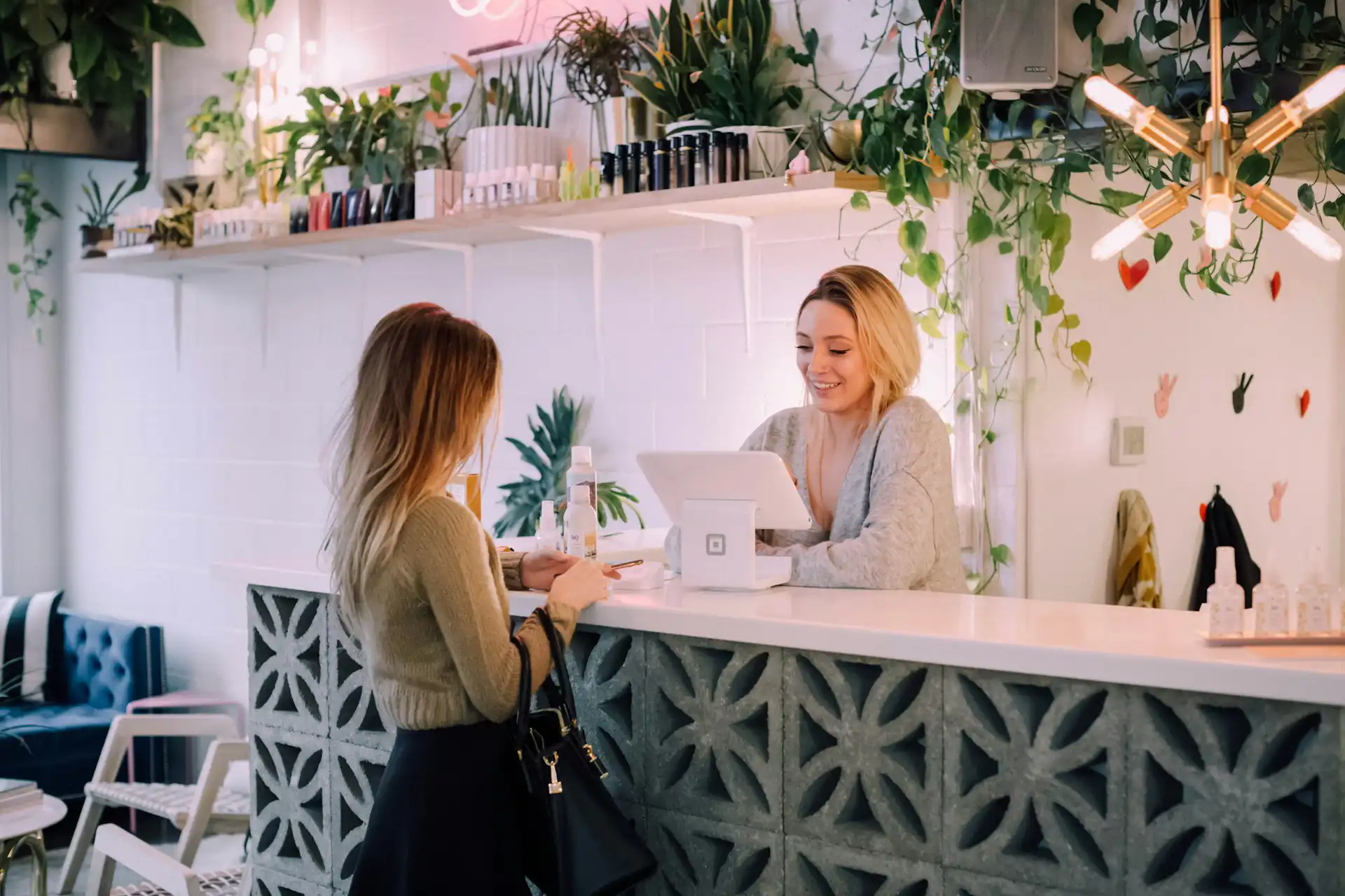 average restaurant overhead cost