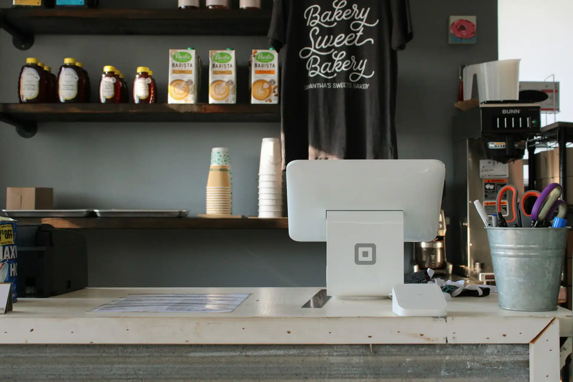 calculate your restaurant overhead costs with calculator
